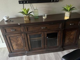 TV stand