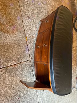 Free bench with storage
