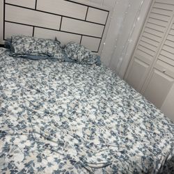 Bed Queen