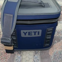 Yeti Hopper Flip 8 Soft Sided Cooler