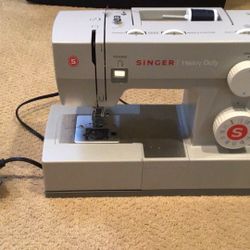Singer Heavy Duty 4423 High Speed Sewing Machine