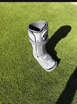 Walking boot