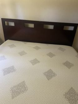 King Size Wooden Bed Frame (no Mattress)