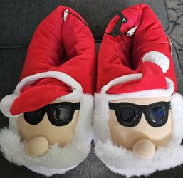 Santa Slippers Men Size 9/10