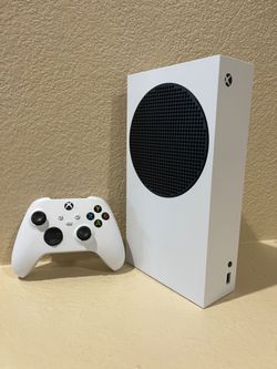 Xbox Series S (Free Delivery)