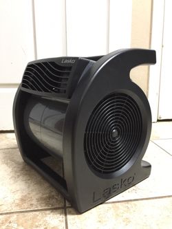 Lasko Max Performance Pivoting Utility Fan Model U15720 for Sale in  Arlington, TX - OfferUp