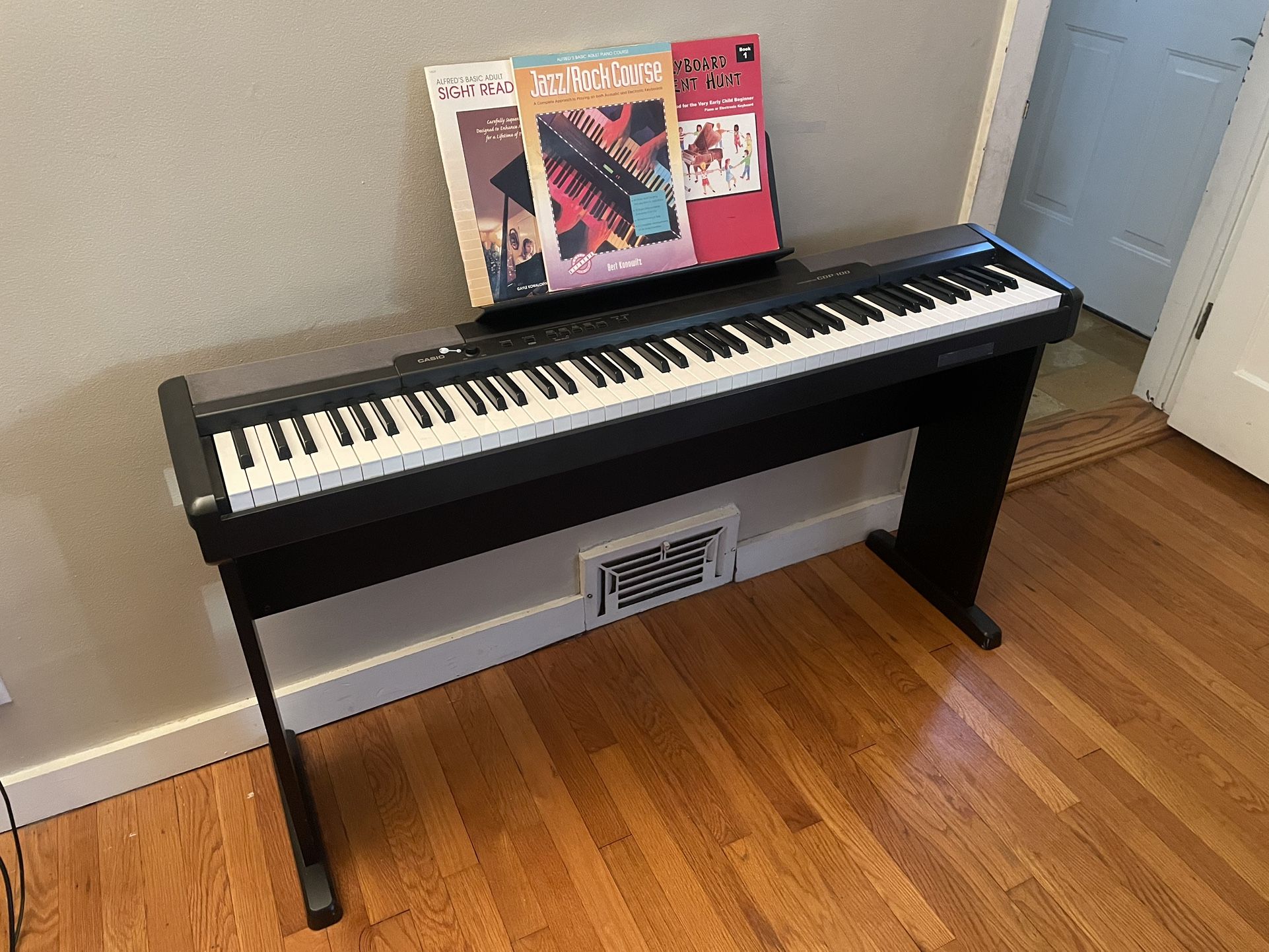 Casio CDP-100 Digital Keyboard 