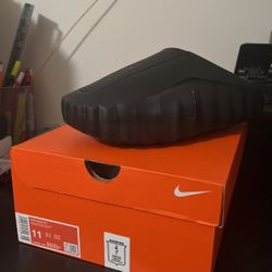 Nike Mind 001