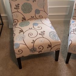 Accent Chairs, 3 Bar Stools, Decor Mirror