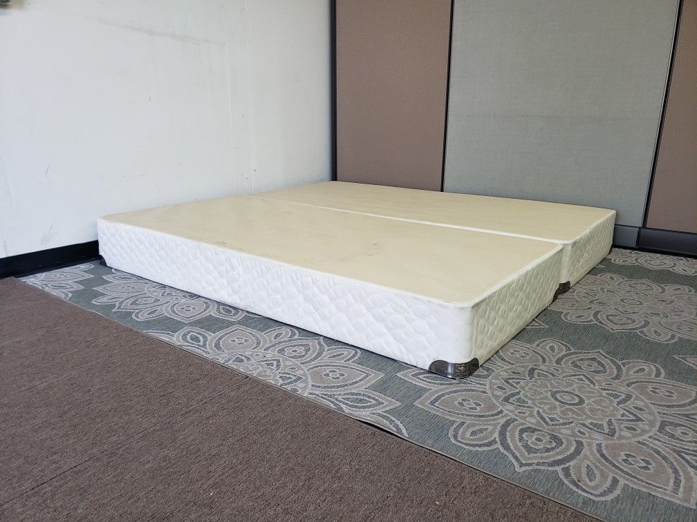 King size boxsprings - can DELIVER for $20 extra almost anywhere - please see all photos and read everything 🙂