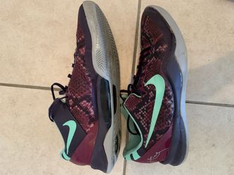 Kobe 8 “pit viper” Size 11.5