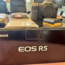 Canon EOS R5