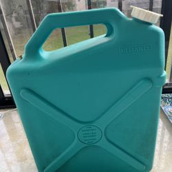 Reliance Desert Patrol 6-gallon water container. 