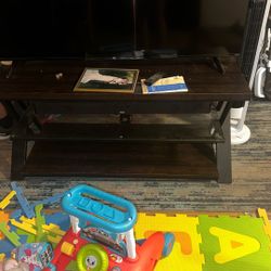 Entertainment Center/ Shelves 