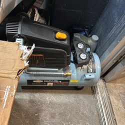 McGraw 8 Gallon Oil Free Air Compressor
