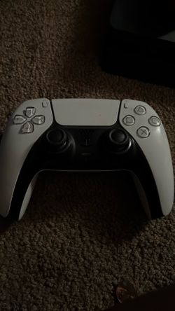 PS5 controller needs customization trades only