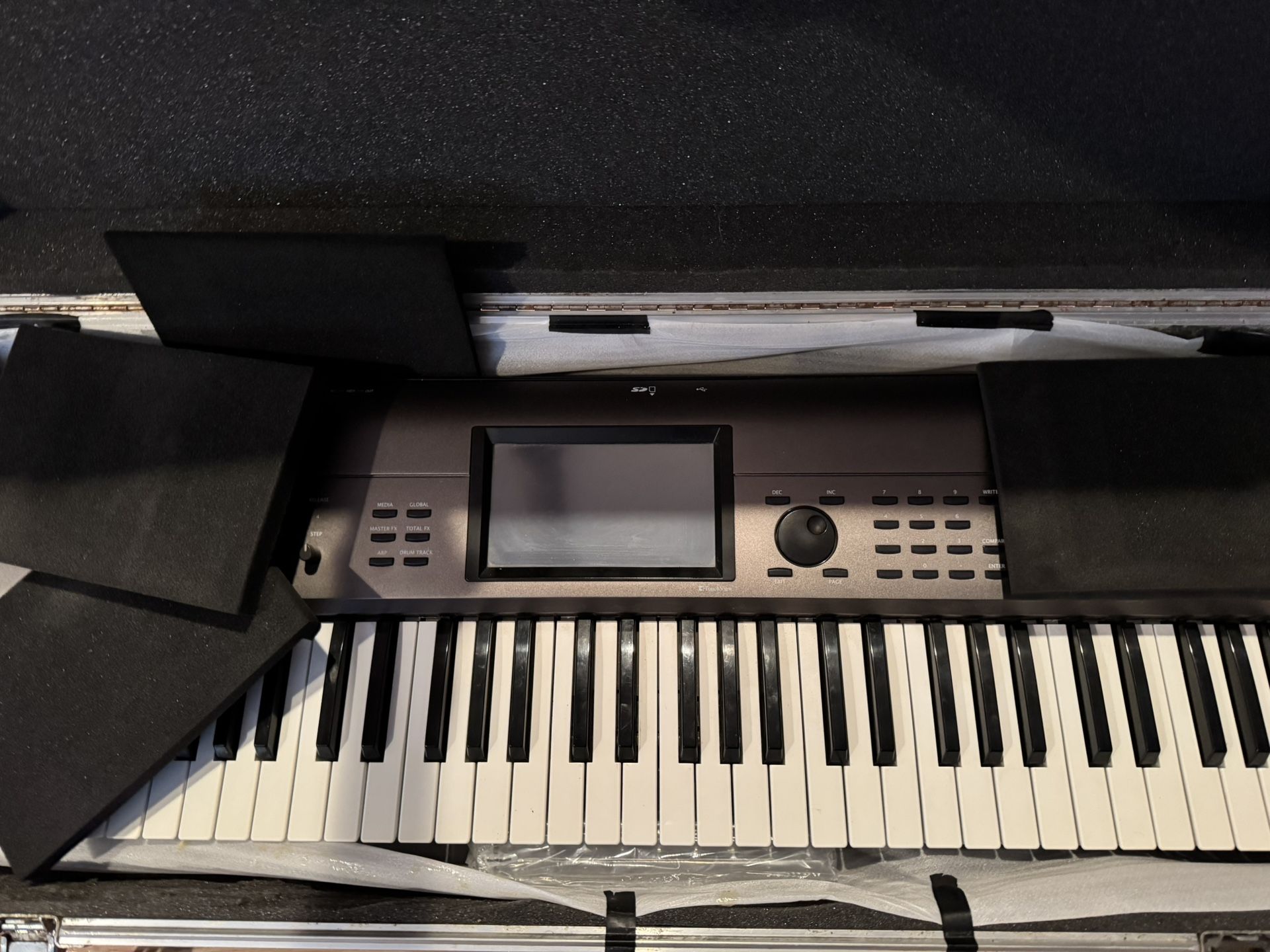 Korg Krome EX Con Samples