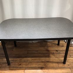 FORMICA RETRO TABLE