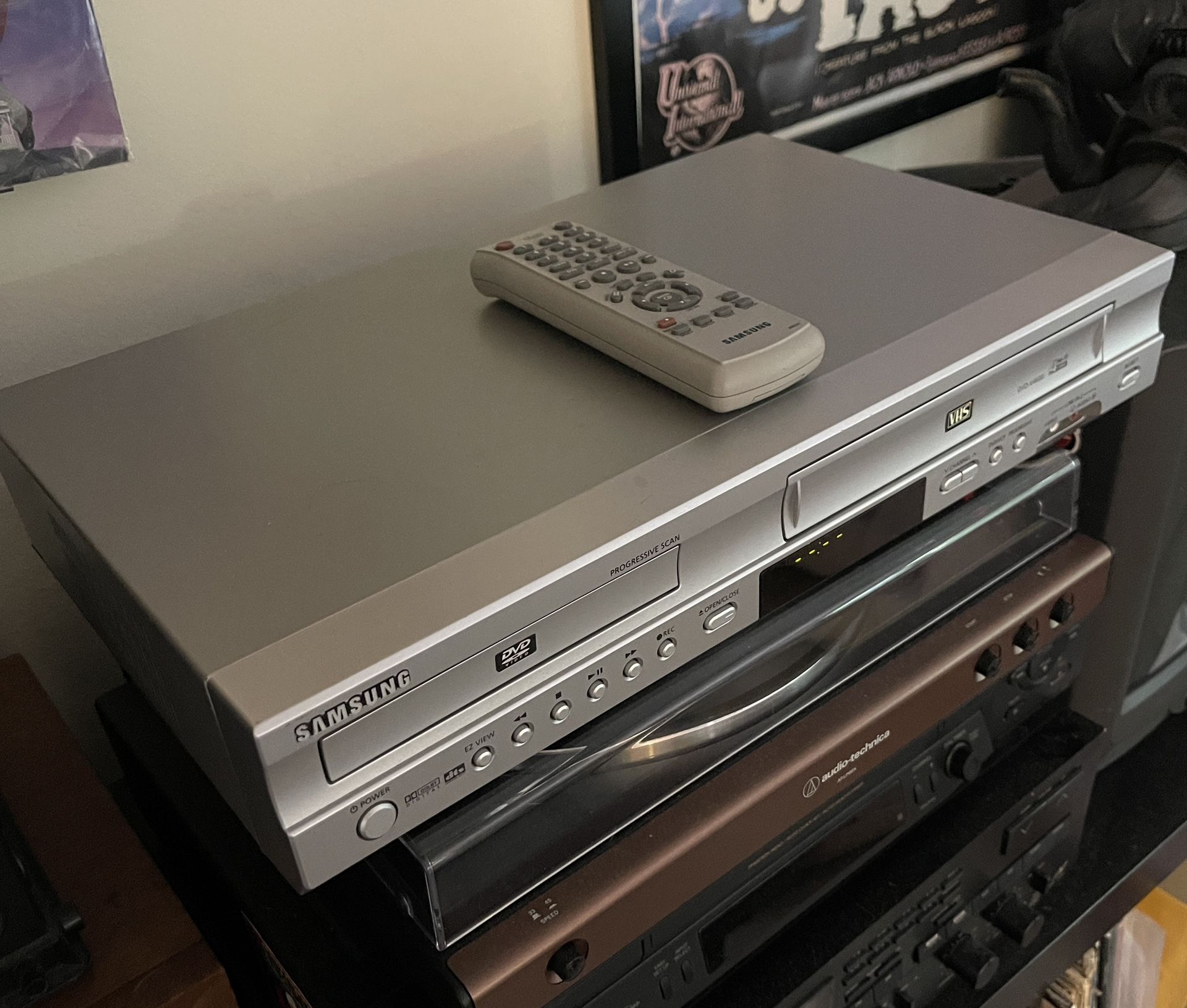 Samsung DVD / VCR Combo w/ Remote