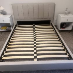 MOVE-OUT SALE: Queen Bed Set + LIKE-NEW Mattress (<6 mo old) - $750