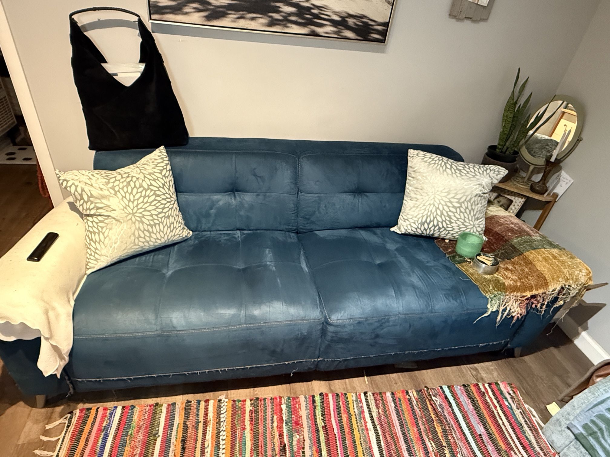 Sofa / Couch