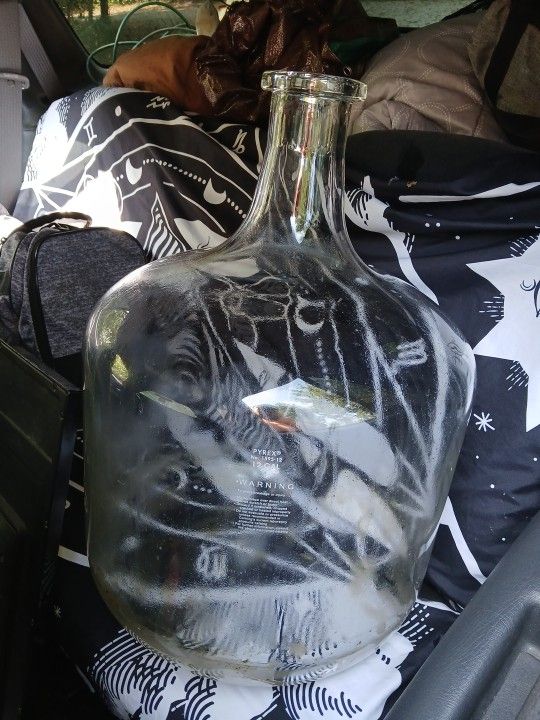 PYREX 1595-12 12 Gallon (45.5 L) Clear Glass Carboy Solution Bottle – Lab-Grade