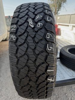 New 235/65/17 100% TIRE