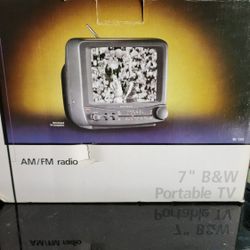 OPTIMUS 7 Inch B&W PORTABLE TV