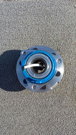 2007 - 2009 Chevy Uplander hub assembly