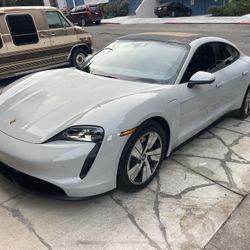 2022 Porsche Taycan