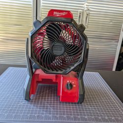 #1 Milwaukee M18 Jobsite Fan 0886-20 — Like New condition