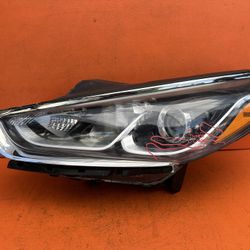 2018 2019 Hyundai Sonata Left Driver Side Halogen Headlight OEM 92101-C25