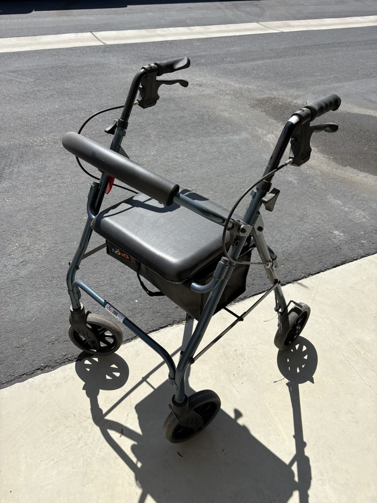 Novo Walker Like New