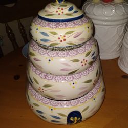 Temptations Stackable Serving Bowls - This Is a set of 4.  