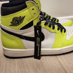 Jordan 1 Retro High OG
Visionaire