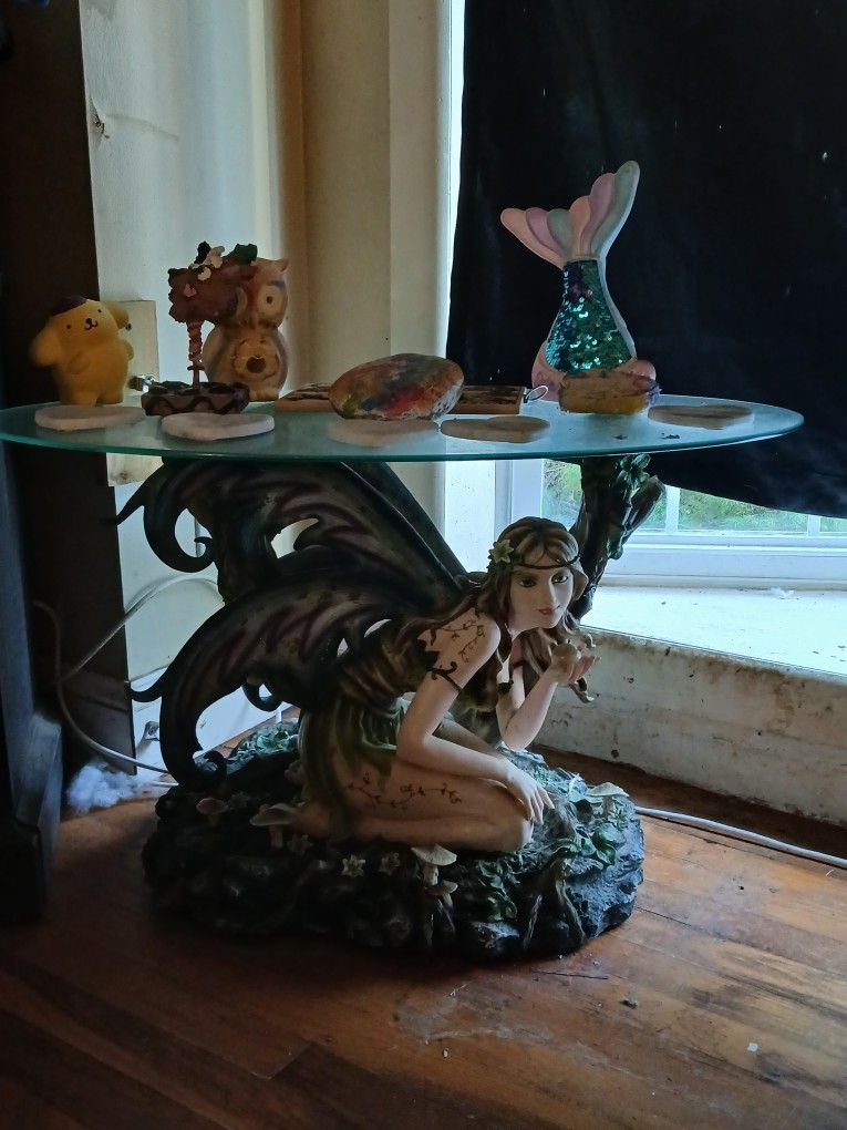 Pixie Table