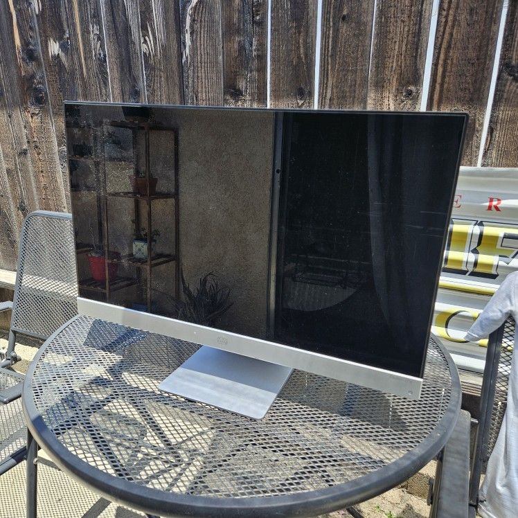 HP Computer Monitor
