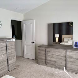 Italian Bedroom Furniture 