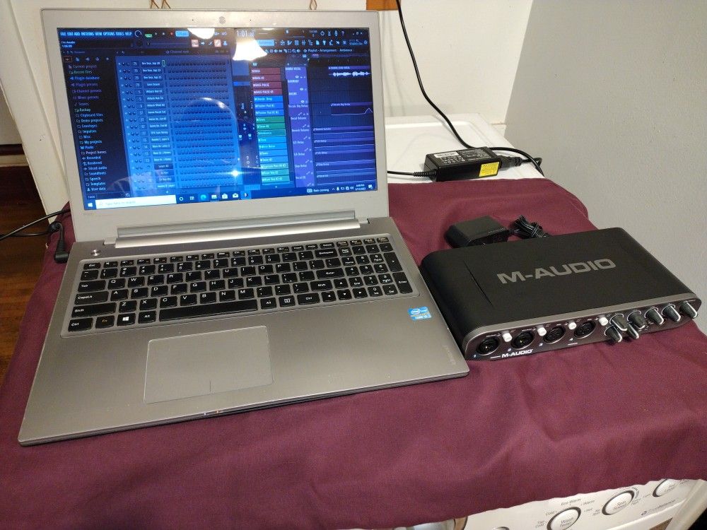 Portable Laptop Recording Multimedia Studio 
