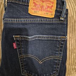 Levi jeans 502 width 30 length 32