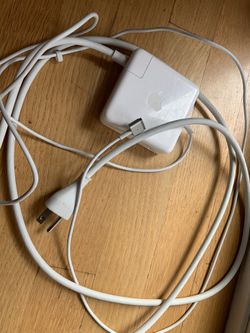 MacBook Pro MagSafe2 charger 85w