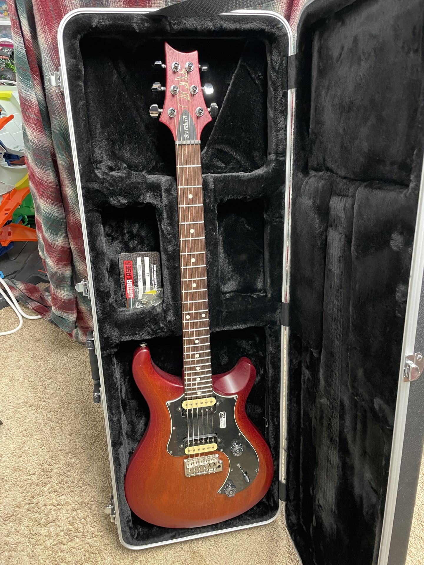 Paul Reed Smith Electric Guitar With Kit