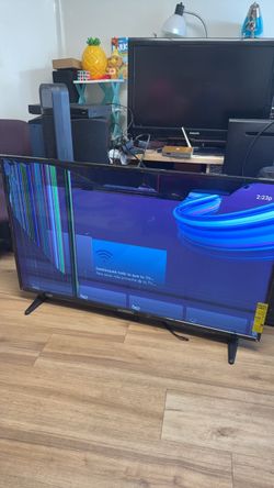 50" Pioneer 4K Smart TV for Parts - Broken Screen ($10 - Remote, Power Cable & Mount Included)