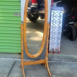 standing mirror 