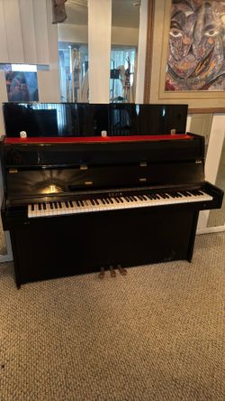 Sojin piano , Old , specific year unknown , baby upright  piano