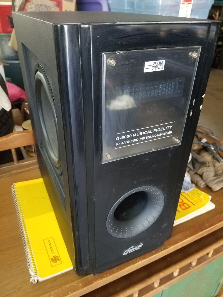 Genesis G-6030 Musical Fidelity surround sound receiver 1500 watts