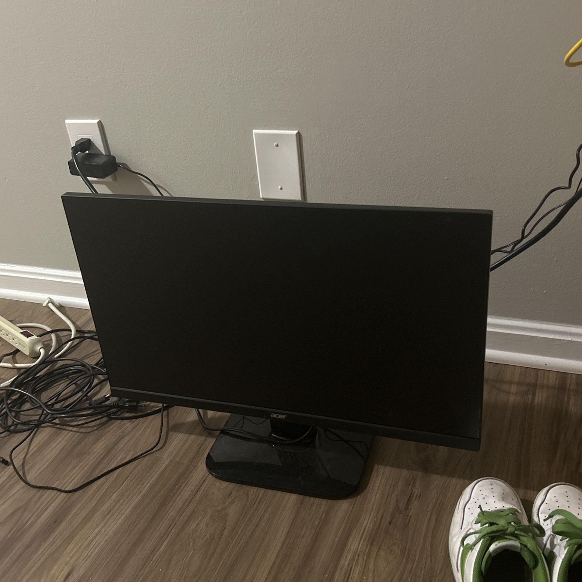 Nice Gaming Monitor 