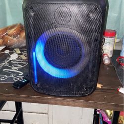  Portable Bluetooth speaker