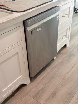 Dishwasher - LG brand
