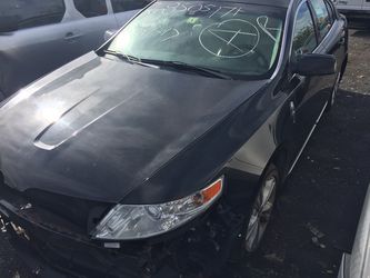 Parts for sale for a 2009 Lincoln MKS